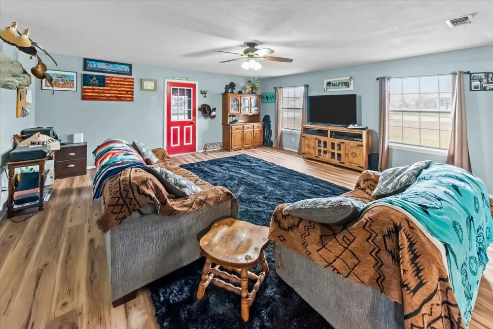 600 S Colorado Street Whitney, TX 76692