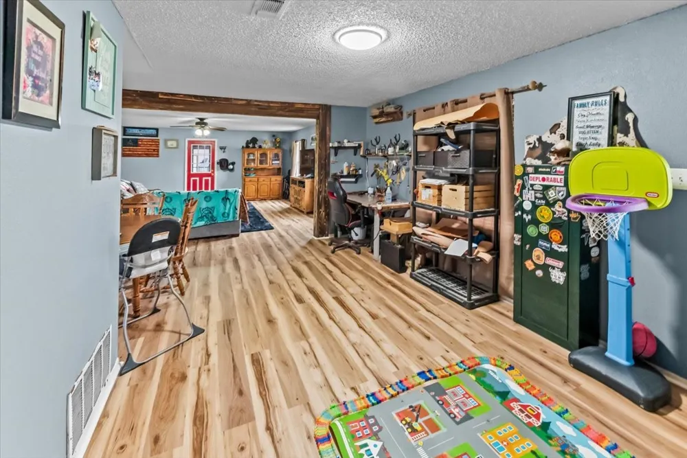 600 S Colorado Street Whitney, TX 76692
