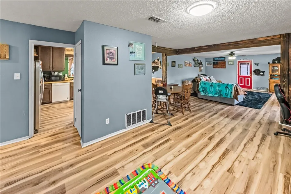 600 S Colorado Street Whitney, TX 76692