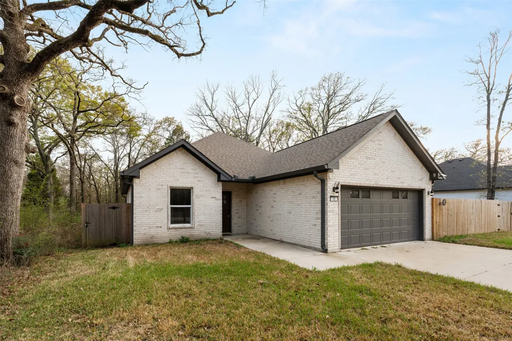 145 Barcelona Street Payne Springs, TX 75156
