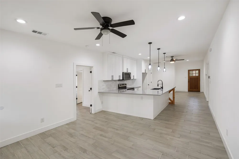145 Barcelona Street Payne Springs, TX 75156