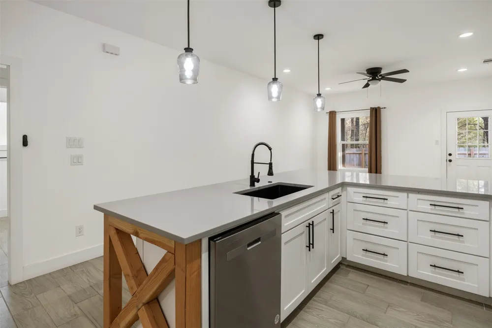 145 Barcelona Street Payne Springs, TX 75156