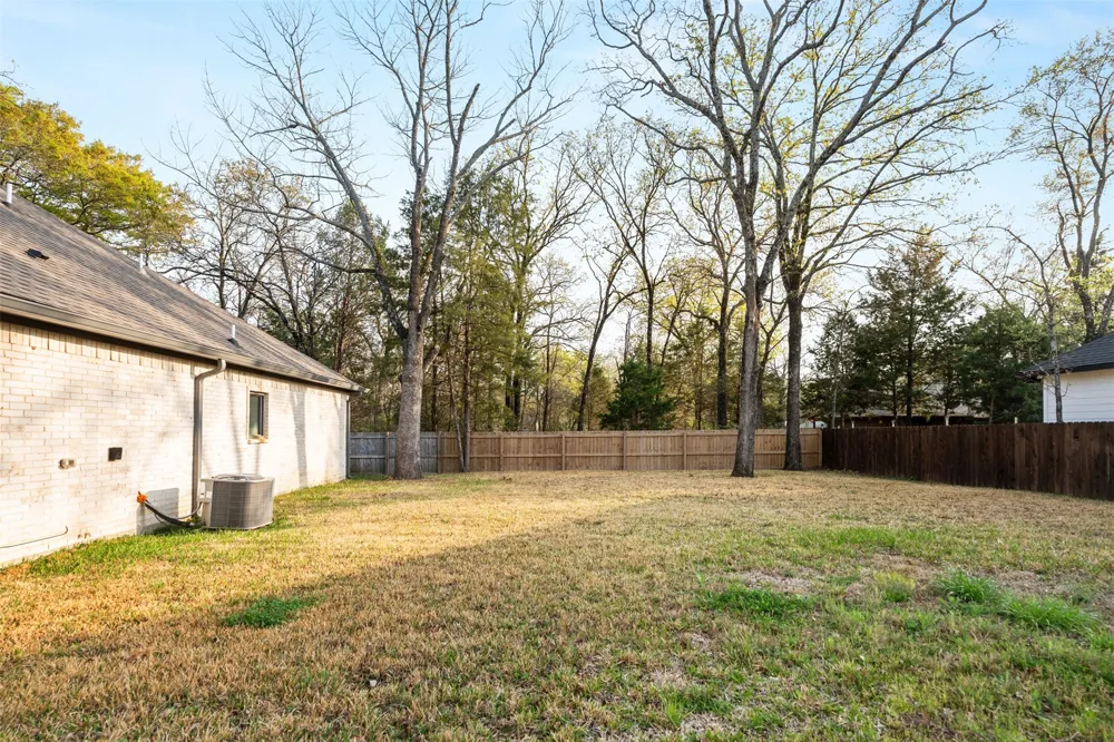 145 Barcelona Street Payne Springs, TX 75156