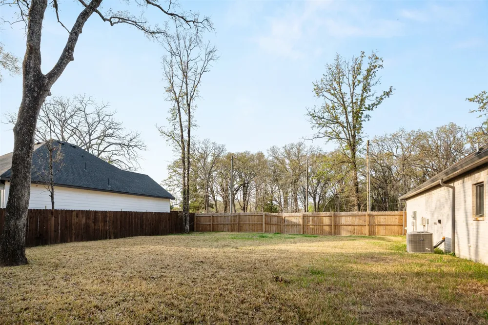 145 Barcelona Street Payne Springs, TX 75156