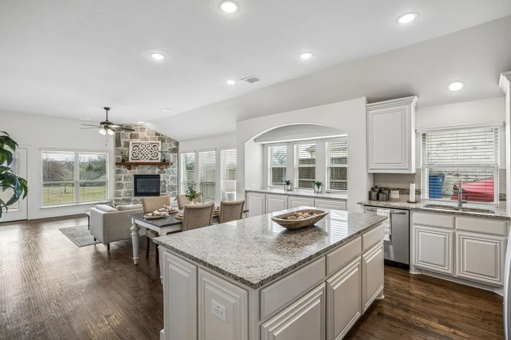11551 Tanager Lane Cross Roads, TX 76227