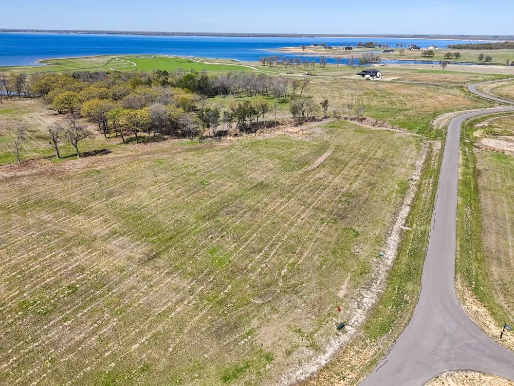 330 Lakewood Lane Honey Grove, TX 75446