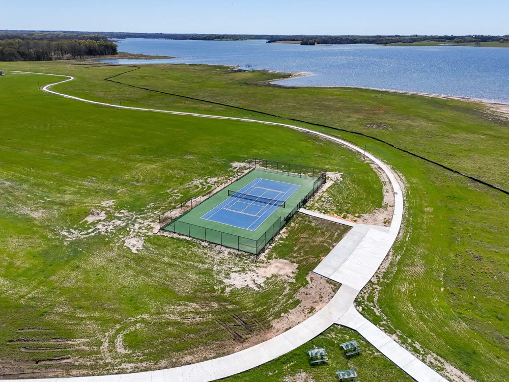 330 Lakewood Lane Honey Grove, TX 75446