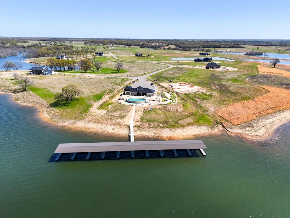330 Lakewood Lane Honey Grove, TX 75446
