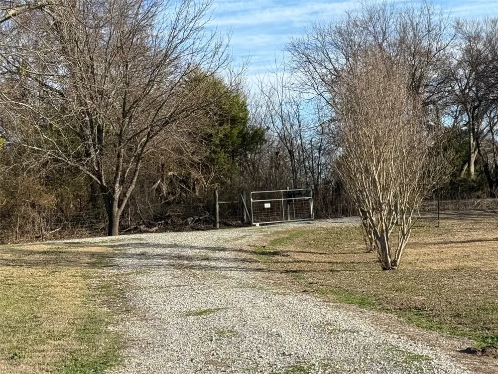 7187 County Road 1037 Blue Ridge, TX 75424