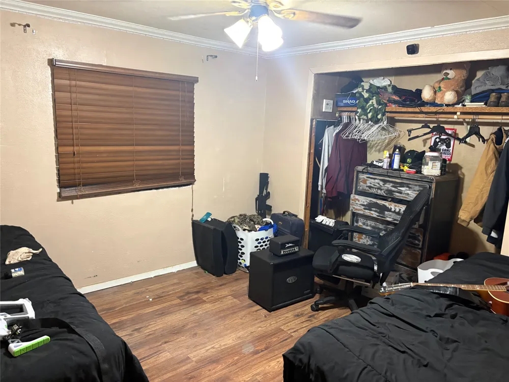 345 salisbury Street Jacksboro, TX 76458