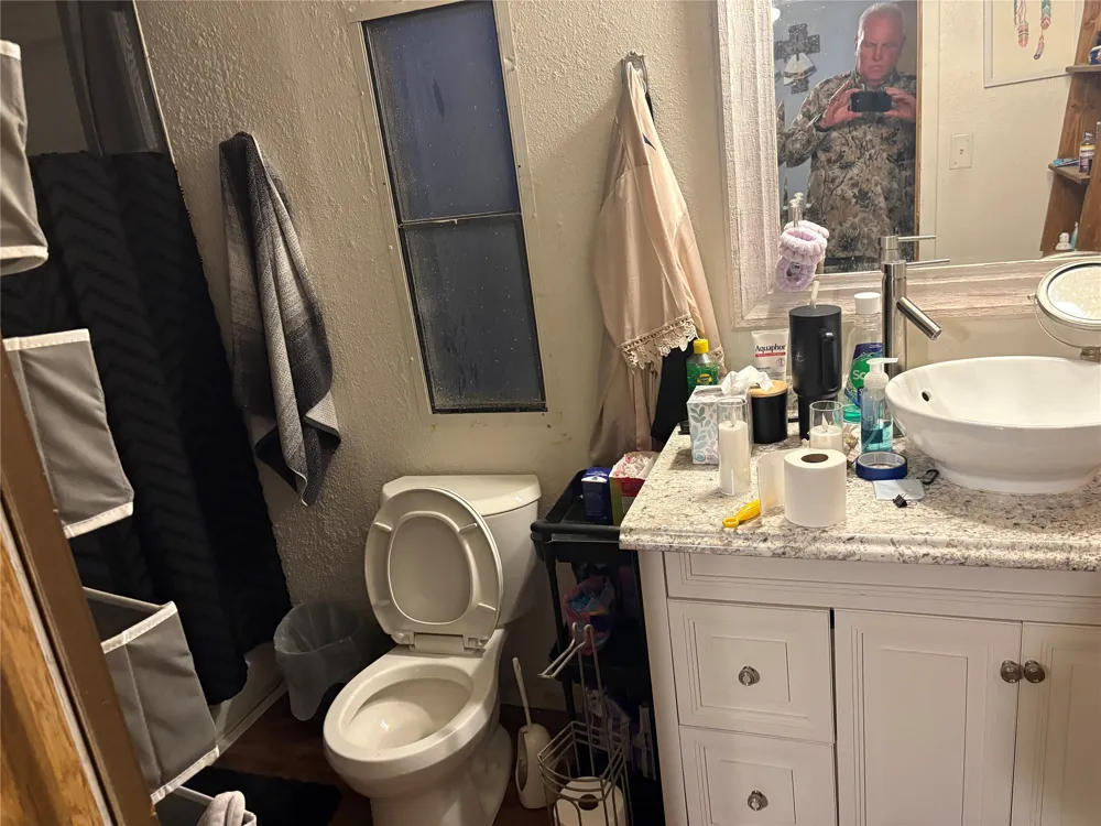 345 salisbury Street Jacksboro, TX 76458