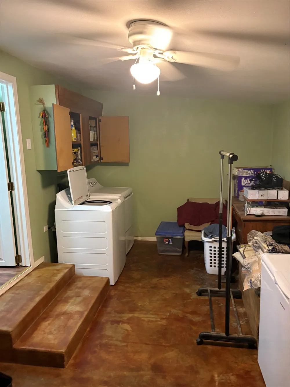 345 salisbury Street Jacksboro, TX 76458
