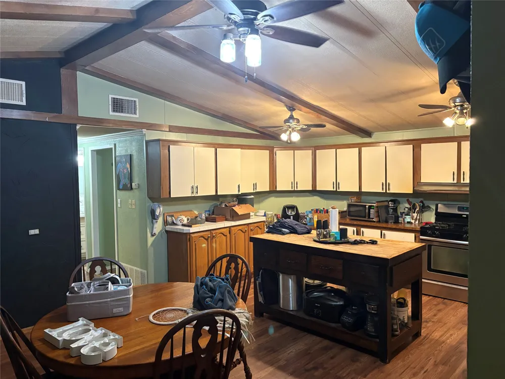 345 salisbury Street Jacksboro, TX 76458