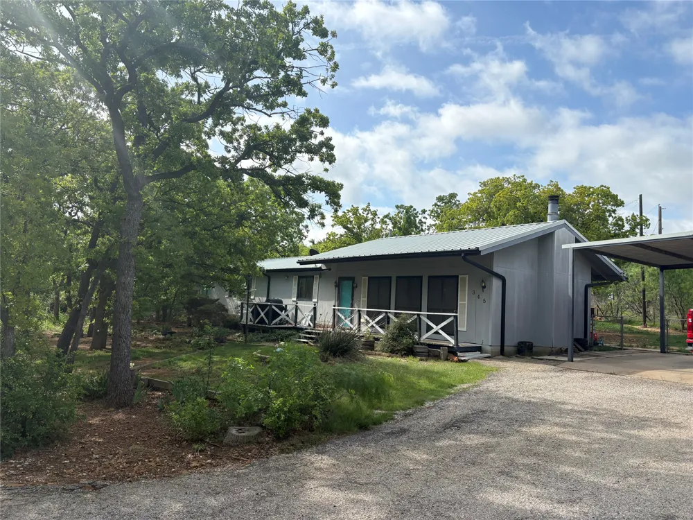 345 salisbury Street Jacksboro, TX 76458
