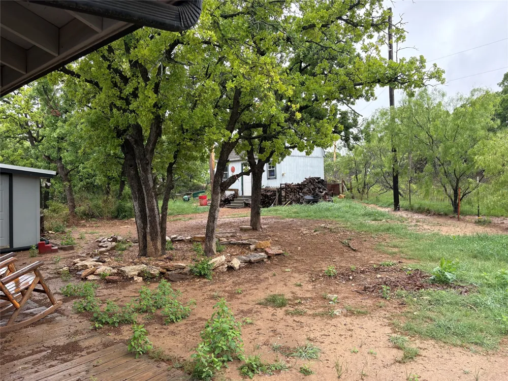 345 salisbury Street Jacksboro, TX 76458