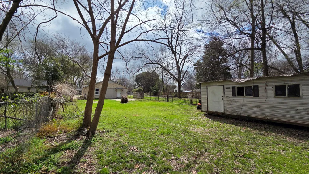 1129 Boone Street Bossier City, LA 71112