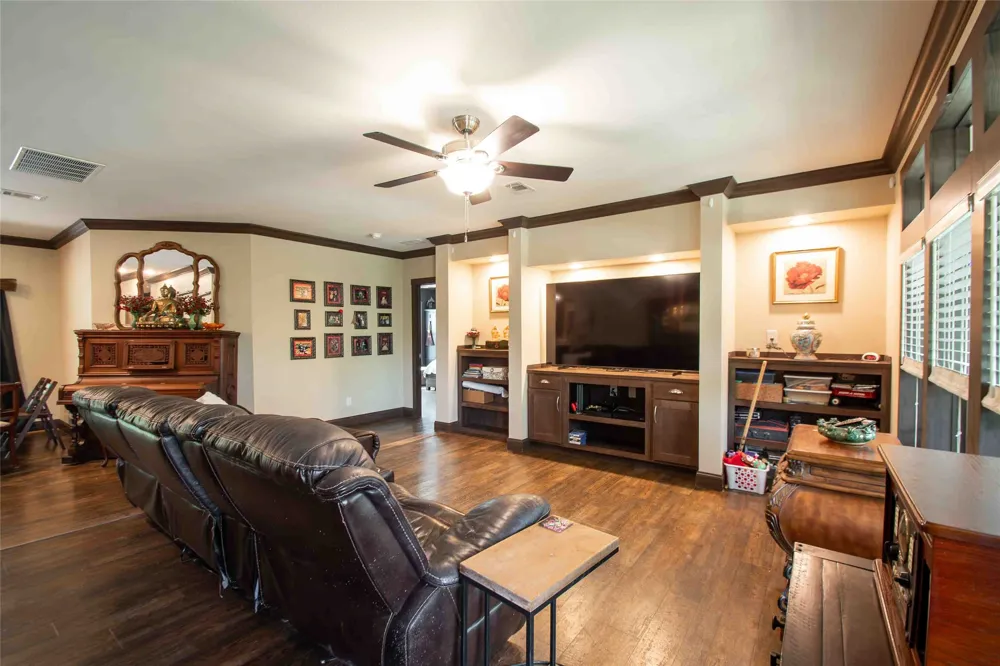 1062 Hickory Hills Drive Murchison, TX 75778