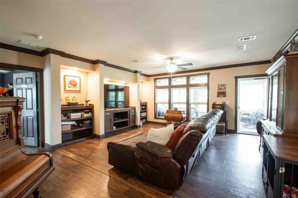 1062 Hickory Hills Drive Murchison, TX 75778