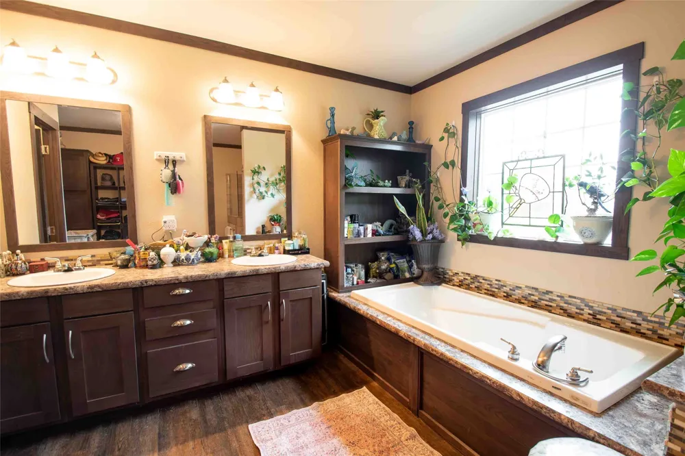 1062 Hickory Hills Drive Murchison, TX 75778