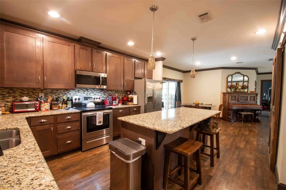 1062 Hickory Hills Drive Murchison, TX 75778