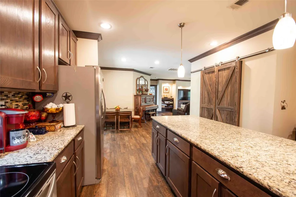 1062 Hickory Hills Drive Murchison, TX 75778