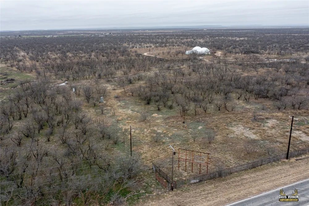 10737 i-20 W Clyde, TX 79510