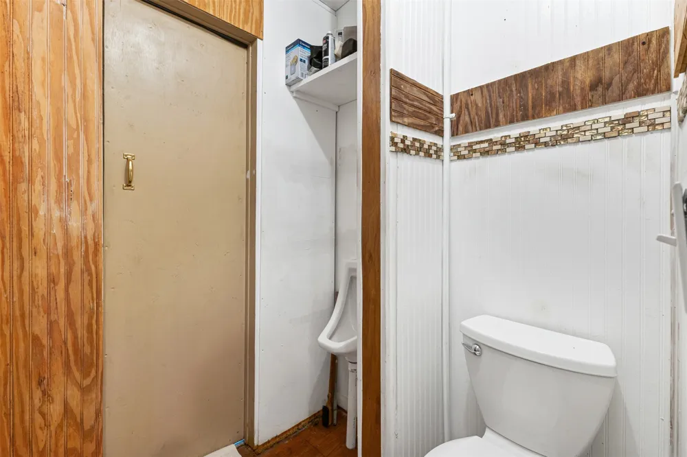 195 County Road 852 Donie, TX 75838