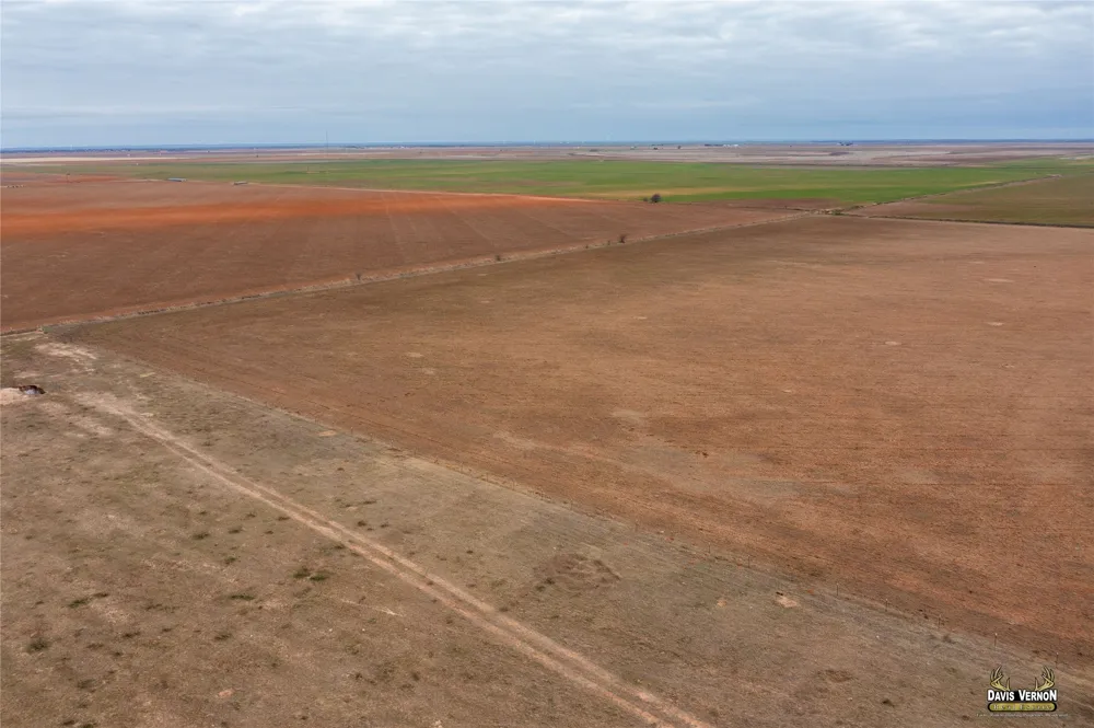 4 CR 4354 Munday, TX 76371