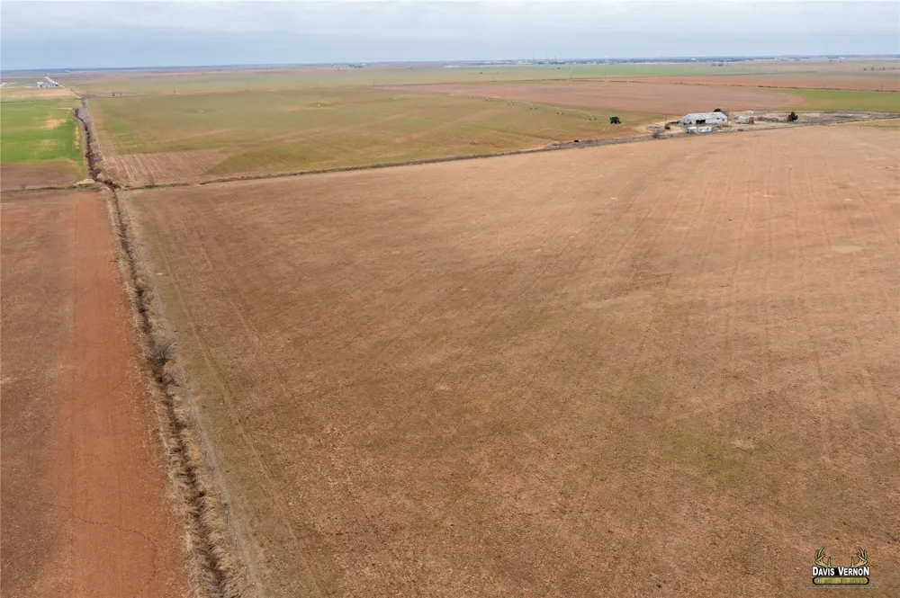 4 CR 4354 Munday, TX 76371