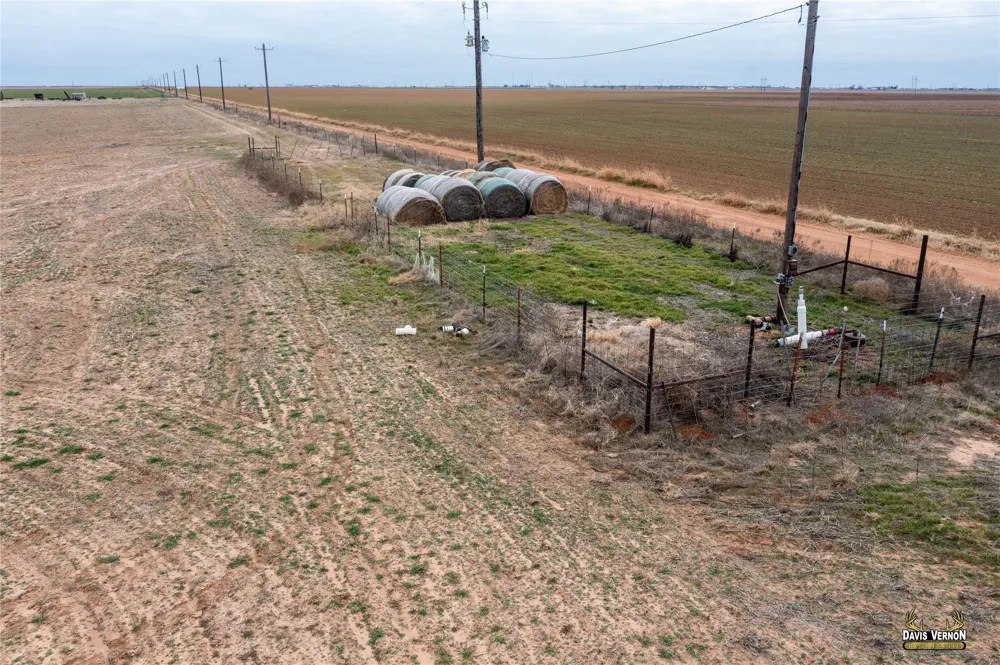 CR 4354 Munday, TX 76371
