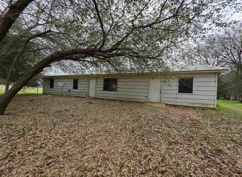 1886 Opossum Rd Pittsburg, TX 75686