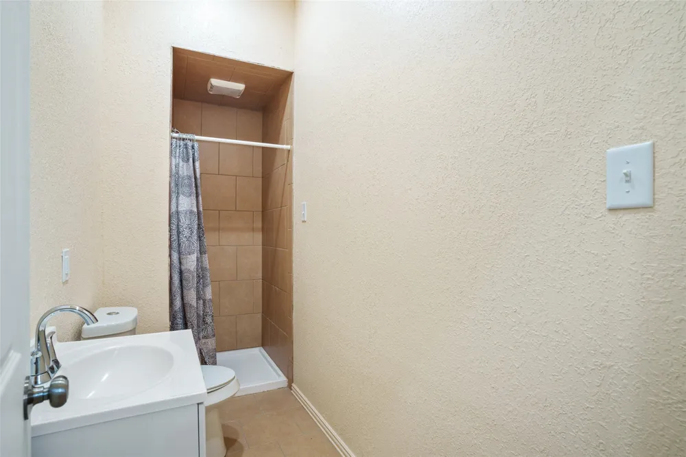 2964 FM 2120 Bagwell, TX 75412