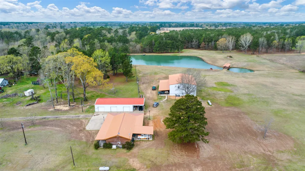2964 FM 2120 Bagwell, TX 75412