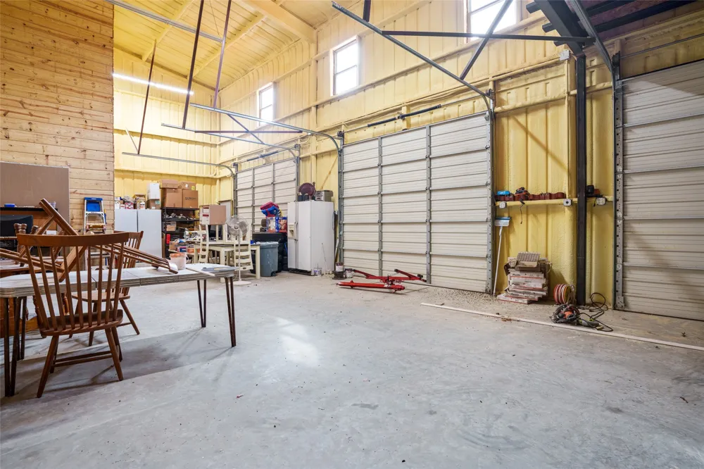 2964 FM 2120 Bagwell, TX 75412