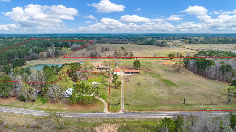 2964 FM 2120 Bagwell, TX 75412