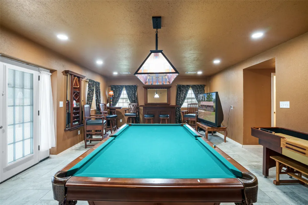 2964 FM 2120 Bagwell, TX 75412
