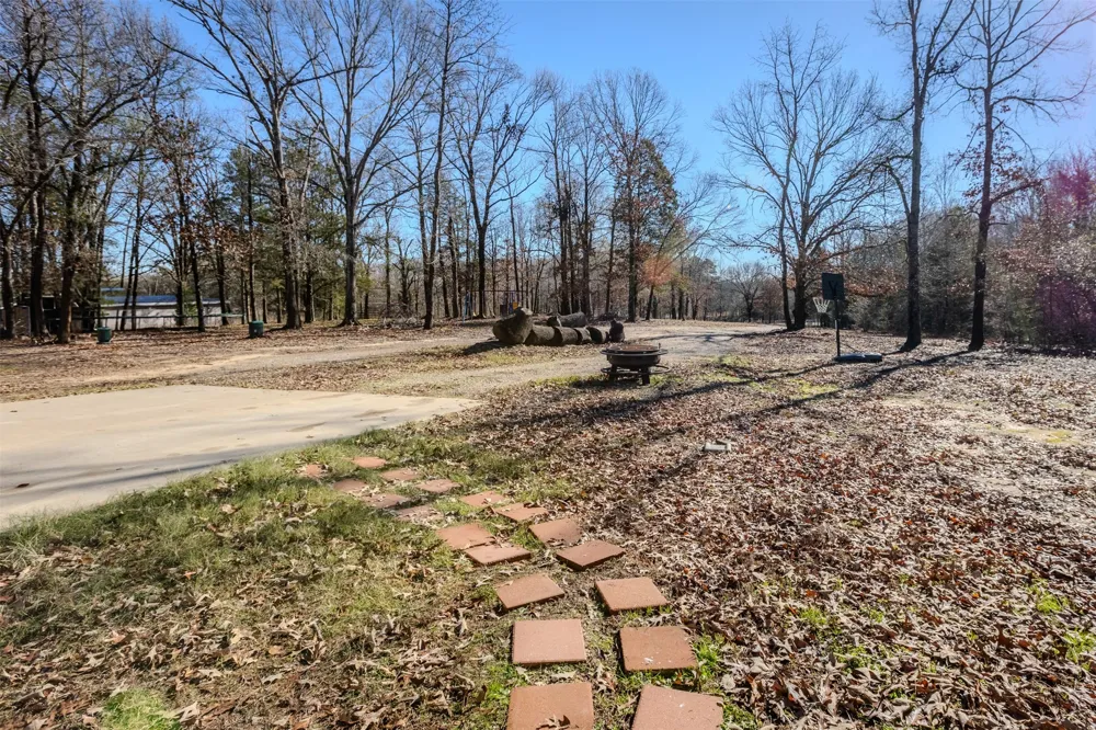 8676 State Highway 19 Edgewood, TX 75117