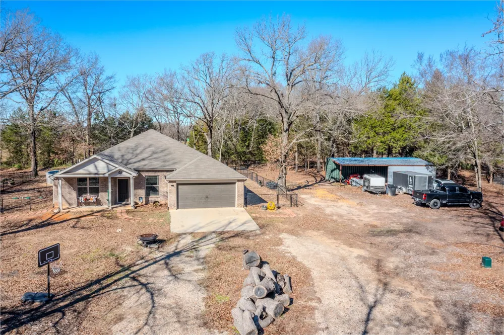 8676 State Highway 19 Edgewood, TX 75117