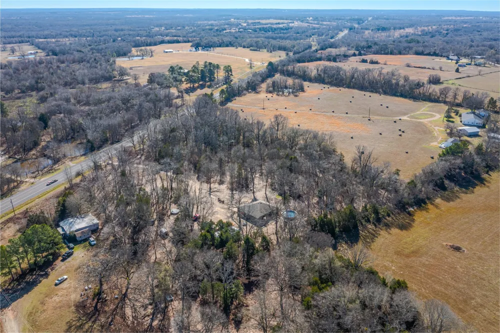 8676 State Highway 19 Edgewood, TX 75117