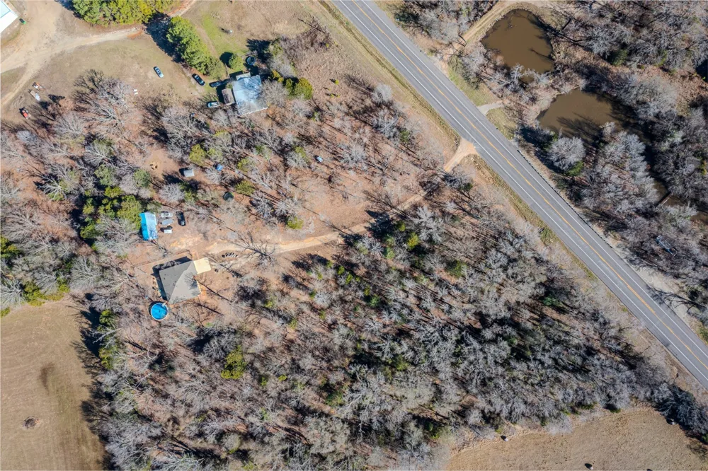 8676 State Highway 19 Edgewood, TX 75117