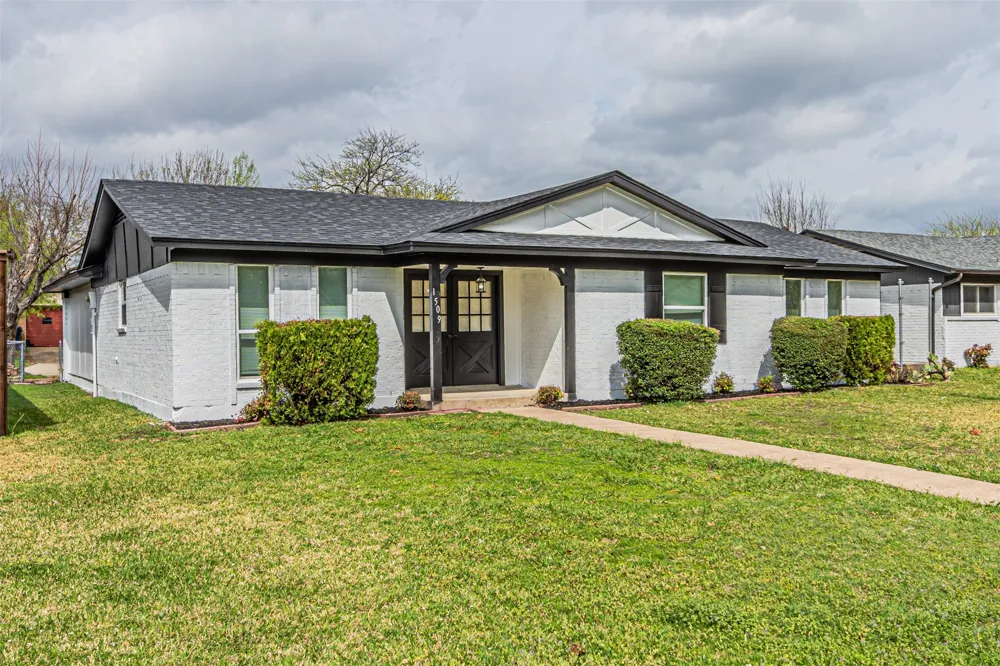 1509 Crockett Street Garland, TX 75042