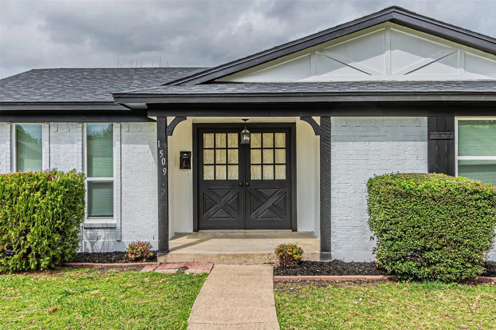 1509 Crockett Street Garland, TX 75042