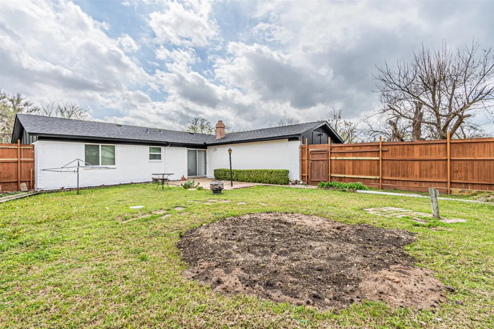 1509 Crockett Street Garland, TX 75042