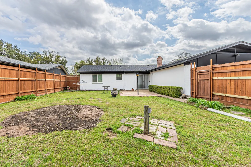 1509 Crockett Street Garland, TX 75042