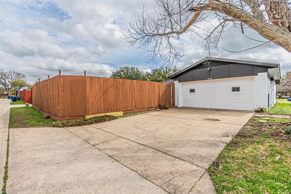 1509 Crockett Street Garland, TX 75042
