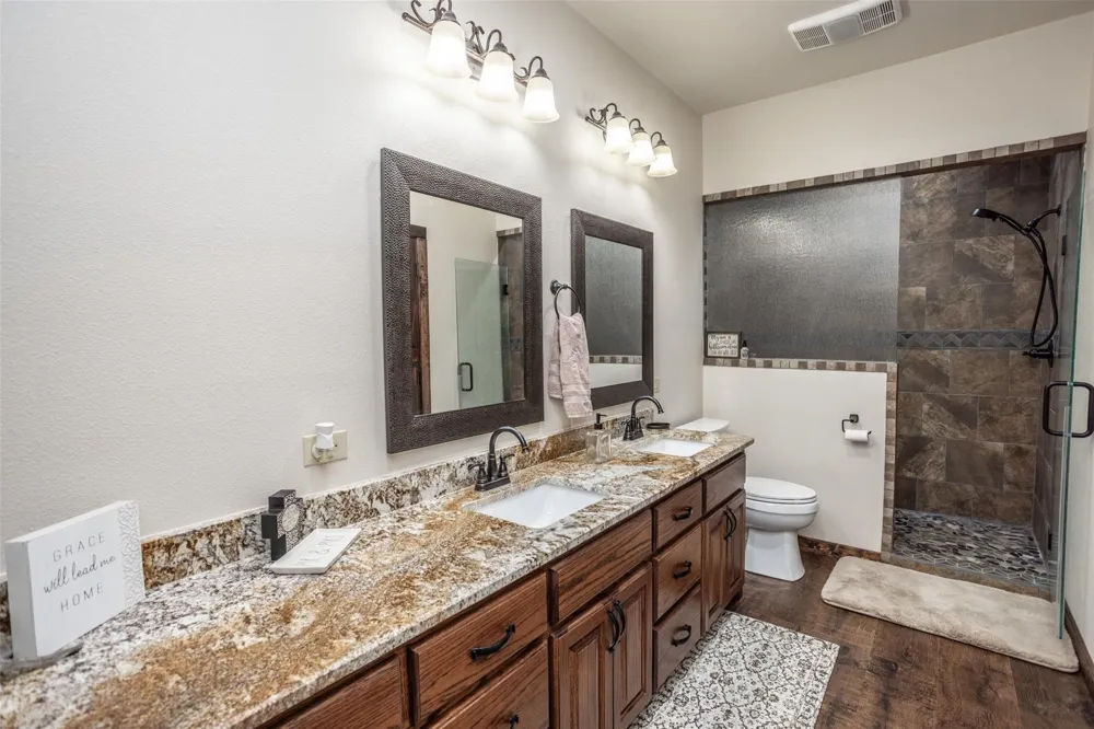 240 Magnolia Bennington, OK 74723