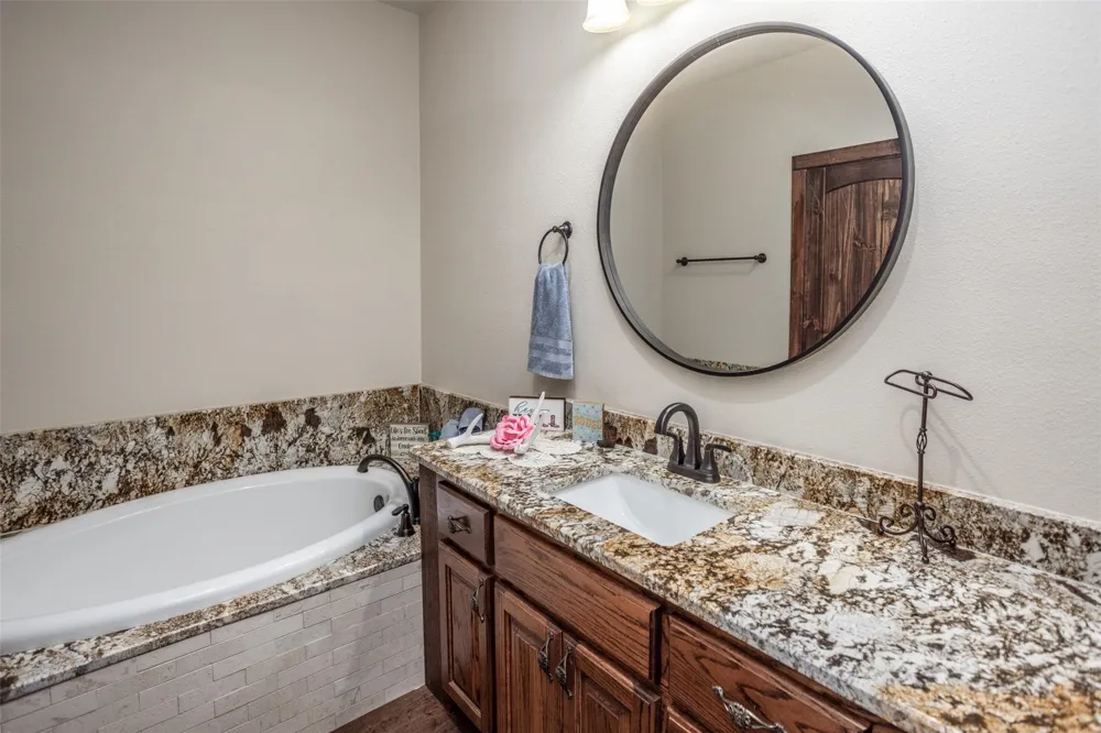 240 Magnolia Bennington, OK 74723