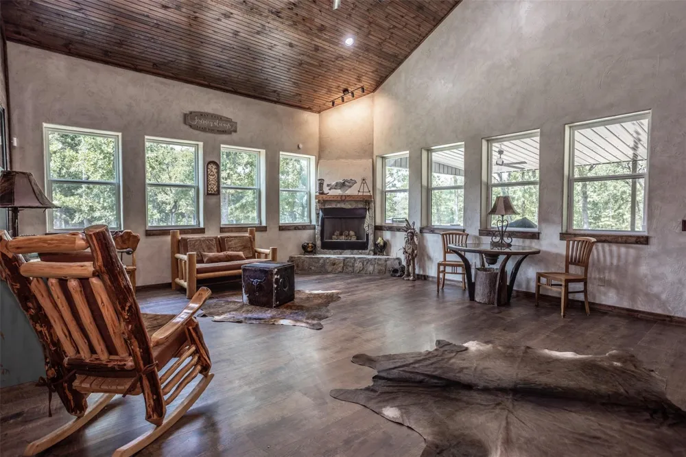 240 Magnolia Bennington, OK 74723