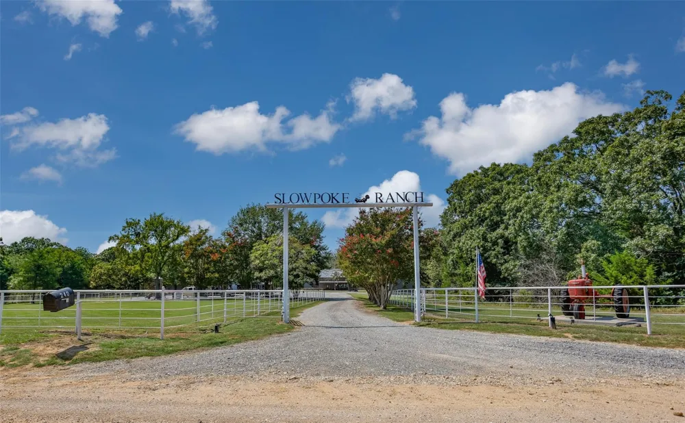 240 Magnolia Bennington, OK 74723