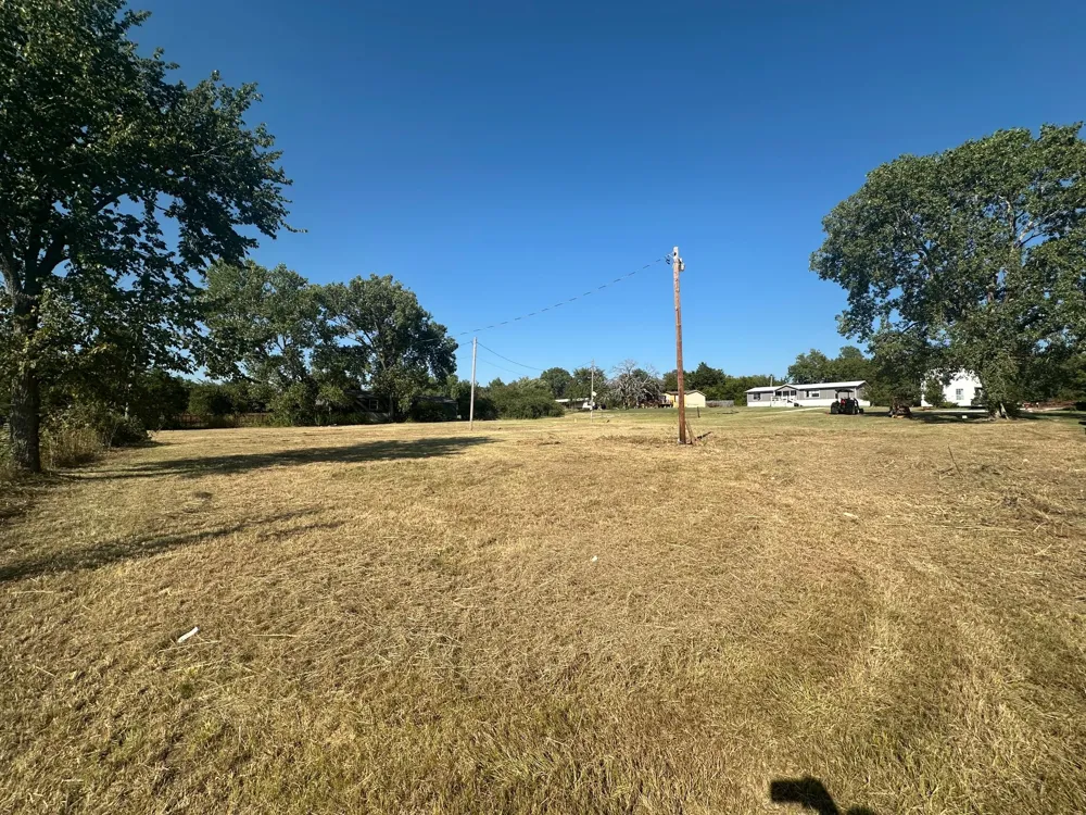 248 First Street Oak Ridge, TX 76240